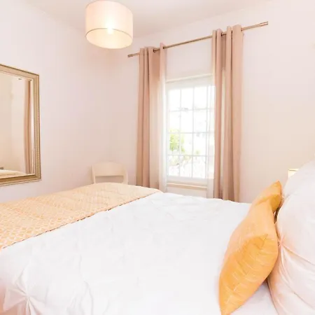 Alzira By Rossio אלבופיירה